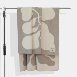 Manta de Cachemira 100% Pura, Diseño Tejido Lujoso, Suave y Cálido, 150*200cm - Product Image 1