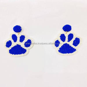 Boucles d'oreilles pendantes en forme de patte de tigre, style bohème, bleu et blanc, bijoux fantaisie, cadeau pour le jour du match, perles de rocaille faites à la main - Product Image 2