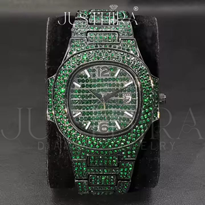 Reloj de Diamantes Simulados a Prueba de Agua Más Vendido para Hombre, Reloj de Pulsera de Lujo con Incrustaciones de Diamantes y Construcción Duradera, Disponible para la Venta - Product Image 2