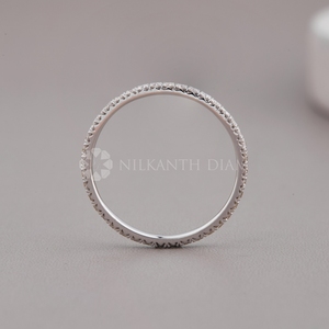 Nouvelle collection de bagues en diamant créé en laboratoire, or blanc, alliance éternelle, taille ronde, pour femmes, d'un fournisseur indien. - Product Image 2