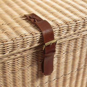 Coffre de rangement rectangulaire en rotin naturel avec sangles et poignées en cuir, organisateur polyvalent en osier, style rustique - Product Image 2