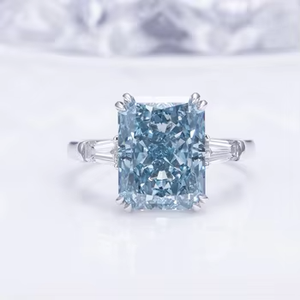 Bague de fiançailles en platine avec diamant bleu fantaisie taille émeraude, cultivé en laboratoire, certifié IGI, style classique, pour femme - Product Image 1