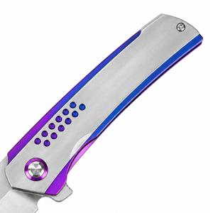 Couteaux pliants à manche argenté avec accents bleu violet, lame argentée satinée, poignée décorative à pois, design compact pour usage quotidien de poche - Product Image 2