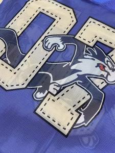 Maillot de football décontracté pour homme sur mesure de haute qualité, avec logo frontal, col en V, coupe régulière, respirant, séchage rapide, en maille imprimée - Product Image 2