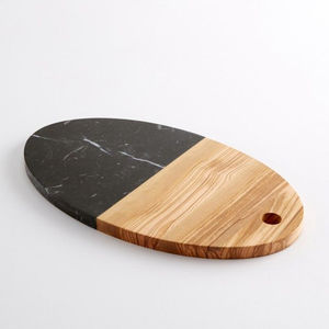 Tabla de cortar redonda hecha a mano de madera de acacia y mármol blanco con incrustaciones de latón y asa de cuerda, elegante tabla de cortar bicolor. - Product Image 5