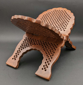 Soporte de Madera Artesanal para el Corán, Plegable, Tradicional Islámico, Tallado, para Lectura y Oración - Product Image 2