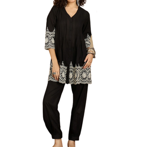 Nuevo Conjunto de Dos Piezas Rosa de Verano, Casual y Cómodo, con Top Bordado Elegante y Pantalón Coordinado, Ideal para Fiestas - Product Image 4