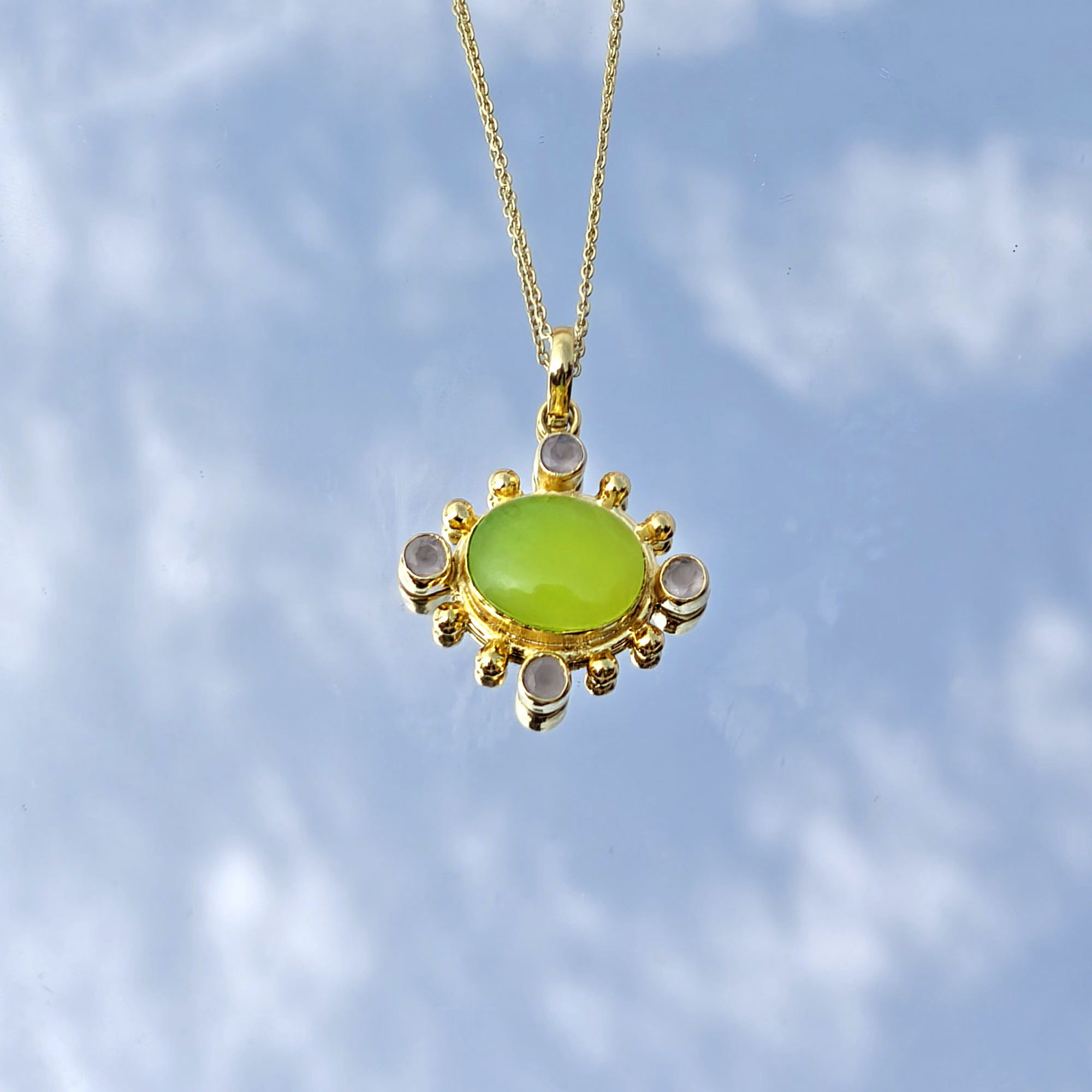 พรีไนต์สีเขียว, สีชมพู