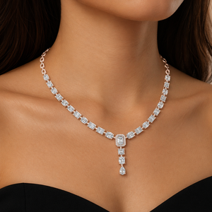 Delicado Collar de Esmeralda y Diamantes Cultivados en Laboratorio con Corte Marquesa, Oro de 14k, Certificado IGI, Claridad EF, Joyería Fina con Engaste de Bisel - Product Image 1