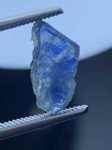 Lot de saphirs bleus bruts non traités, qualité facettée, provenance Afghanistan, pour la fabrication de bijoux, vente en gros - Product Image 1