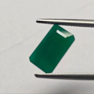 Piedra Preciosa de Esmeralda de la India, Corte Octogonal Natural, Gema Verde para la Elaboración de Anillos - Product Image 1