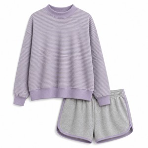 Conjunto de Sudadera Holgada y Pantalones Cortos a Rayas para Mujer, Modelo TS-STR-023 - Product Image 1