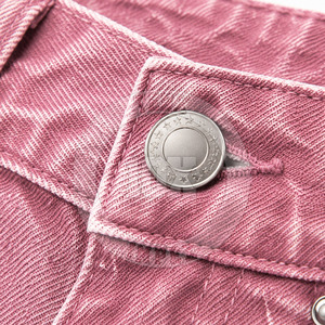 Shorts en jean déchirés à boutons et strass, sans coutures, décontractés, respirants, pour l'été, fabriqués au Pakistan - Product Image 6