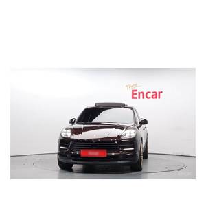 Porsche Macan 2.0 2019 con Asientos de Cuero, Volante a la Izquierda y Cámara Trasera, 65,614 km - Product Image 3