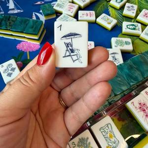 Set di Tessere Mahjong Americane Vintage Multicolore, Smaltate e Incise in Giallo e Marrone per Giochi in Famiglia |   Collezione <span class=keywords><strong>La</strong></span> Dolce <span class=keywords><strong>Vita</strong></span> - Product Image 2