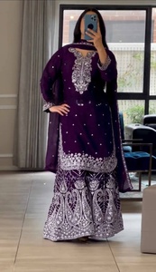 Salwar Kameez <span class=keywords><strong>Etnico</strong></span> da Donna per Feste, in Pura Seta Chinnon, Stile <span class=keywords><strong>Moderno</strong></span>, Asciugatura Rapida, Nuovo Colore, Completo Gharara - Product Image 2