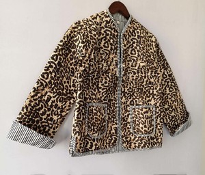 เสื้อแจ็คเก็ตโบโฮผ้าฝ้ายลายเสือดาวแบบควิลท์สองด้าน ระบายอากาศได้ดี เป็นมิตรกับสิ่งแวดล้อม ทำด้วยมือ - Product Image 4