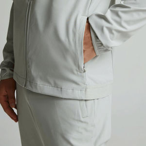 เสื้อแจ็คเก็ตวิ่งผู้ชาย โพลีเอสเตอร์ น้ำหนักเบา ทนทาน สไตล์เรียบง่าย พร้อมโลโก้แบบกำหนดเอง - Product Image 4