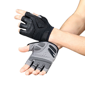 Now stylish Summer Fitness <b>Gloves</b> Gym Weightlifting Cycling Yoga Bodybuilding Training <b>Thin</b> Breathable Non slip Half Finger - Product Image 3
