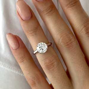 Anillo de Compromiso con Diamante Redondo Brillante de 2.5 Quilates, Corte Catedral, en Oro Blanco, Certificado IGI - Product Image 5