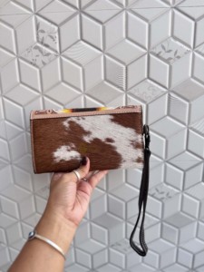 Nuevo bolso de mano de cuero con diseño de girasol, hecho a mano, estilo bohemio, con correa para uso diario. - Product Image 2