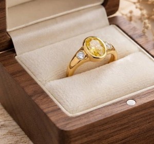 เพชรทรงรีและทรงกลมสีเหลือง ผลิตในห้องปฏิบัติการ คลาสสิก ทองคำแท้ 10K 14K 18K สีทองคำขาว ความใส DEF ระดับ VVS พร้อมขอบตัวเรือนแบบ Bezel Setting เครื่องประดับชั้นดี - Product Image 4
