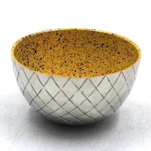 Nouvel arrivage de bols à salade en métal et aluminium pour la cuisine et le dîner - Product Image 1