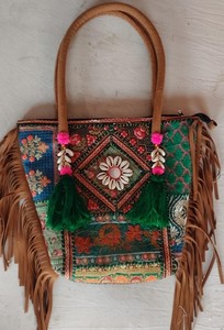 Bohemian Beaded Flowers <b>Handbag</b> Embroidered Patchwork Shoulder Bag Tassels <b>Small</b> Capacity Zipper Closure Fashion - Product Image 2