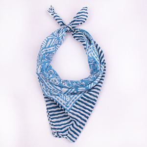 Bandana en coton artisanal de Jaipur imprimé floral, de haute qualité, respirant, à nouer, unisexe, écologique, foulard tendance - Product Image 1