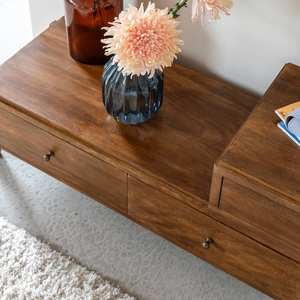 Mueble para TV Vandana Cresta Novara de 3 cajones en madera de mango - Product Image 2