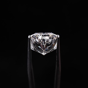 Diamante Cultivado en Laboratorio con Certificación IGI, 6CT, Radiante, E VVS1, Corte Excelente 3EX, Proveedor Mayorista para Compradores Internacionales de Diamantes - Product Image 3