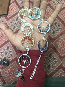 Attrape-rêves Arbre de Vie en pierres précieuses naturelles 7 chakras – Décoration suspendue faite à la main avec fil enroulé et attrape-rêves en cristal - Product Image 5