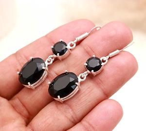 Pendientes de Piedra Preciosa de Ónix Negro Natural - Pendientes Colgantes de Plata de Ley 925 para Mujer - Regalo de Joyería Hecha a Mano - Product Image 3