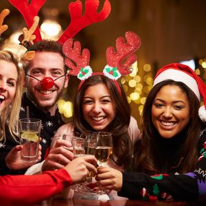 12 piezas de gorros festivos para fiestas navideñas, pinzas con cuernos de reno y diadema de Papá Noel - Product Image 2