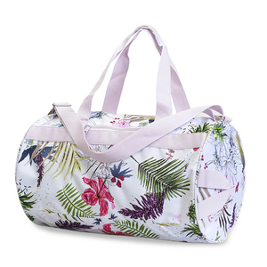 Bolsa Deportiva Sublimada a Precio Económico, de Alta Calidad, Ligera, Moderna, Transpirable, con el Mejor Estilo - Product Image 3