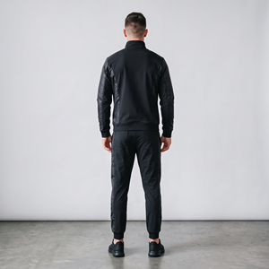 Chándal de Nailon Personalizado para Hombre, Hecho con Material Ligero, Ofrece un Ajuste Cómodo y una Sensación Duradera, Chándal de Nailon para Hombre para Deportes - Product Image 4