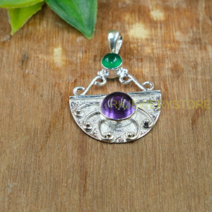 Collar con Colgante de Amatista Púrpura y Calcedonia Verde, Plata de Ley 925, Diseño Martillado Hecho a Mano - Product Image 3