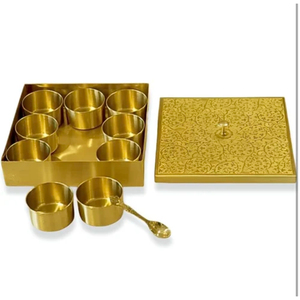 Caja de especias de latón puro con 7 compartimentos desmontables, tradicional Masala Dabba indio para almacenamiento en la cocina, con grabado de mandala y tapa. - Product Image 4