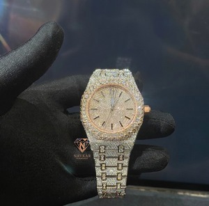 Montre de luxe à quartz en moissanite avec bracelet en acier inoxydable et cadran en verre, édition limitée pour hommes - Product Image 1