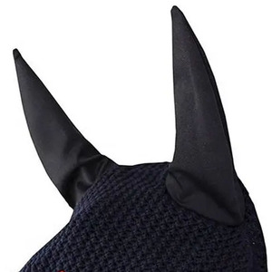 Bonnet anti-mouches respirant pour chevaux, en crochet doux avec oreilles élastiques, idéal pour l'équitation, l'entraînement et la compétition - Product Image 2