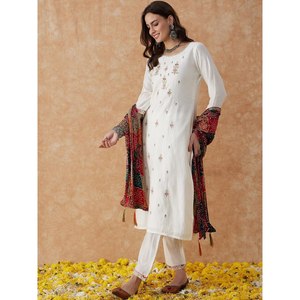 Belle fête porter haut-bas et Dupatta ensemble avec broderie travail taille XL - Product Image 1