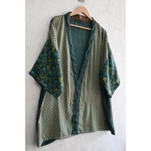 Kimono de Seda Indio Hecho a Mano para Mujer, Bata Corta Estampada para Spa, Ropa de Dormir, Ropa de Playa y Resort - Product Image 4