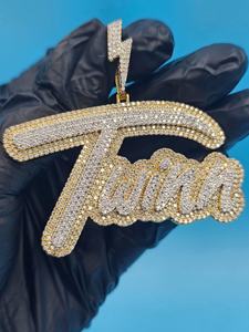 จี้เพชรโมอิสซาไนต์ VVS แบบ Iced Out รูปตัวอักษร จี้หรูหราสไตล์ฮิปฮอป ผ่านการทดสอบเพชร จี้ตัวอักษรย่อสำหรับผู้ชาย - Product Image 2