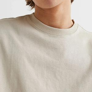T-shirt surdimensionné pour homme, t-shirts d'été de haute qualité personnalisés avec logo personnalisé, haut à manches courtes, haute qualité 220 g/m², 100 % coton - Product Image 5