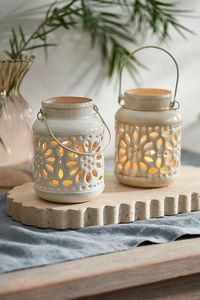 Lanterne décorative moderne en céramique, porte-bougie, design ajouré, lampe LED pour bougie chauffe-plat, pour la décoration intérieure et les cadeaux - Product Image 6