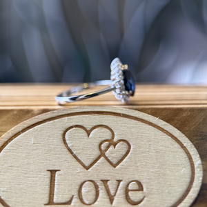 Bague de fiançailles pour femme en or blanc 14 carats plaqué rhodium, diamant de laboratoire de 1,50 carat, halo de 0,25 carat, pierres latérales, éternité complète, IGI - Product Image 4