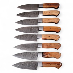 Couteau de Chef Professionnel en Acier Damas Forgé à la Main, Motif Torsadé, Manche en Bois d'Olivier, Lame Intégrale, pour BBQ et Cuisine, Support OEM/ODM - Product Image 1