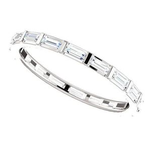 Anillo de Boda Geométrico de Eternidad Completa con Bisel, Moissanita de Corte Baguette, Plata de Ley 925, Apilable, para Compromiso y Aniversario - Product Image 4