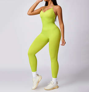 Mono de yoga de una pieza para chicas altas, con efecto fruncido en los glúteos, pantalones acampanados, ropa deportiva con logo personalizado - Product Image 3