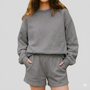 Conjunto de Top de Cuello Alto y Pantalones Cortos por Encima de la Rodilla para Mujer, Invierno, Color Sólido, Cálido, Cómodo, Holgado, Elegante, para Uso Diario - Product Image 1